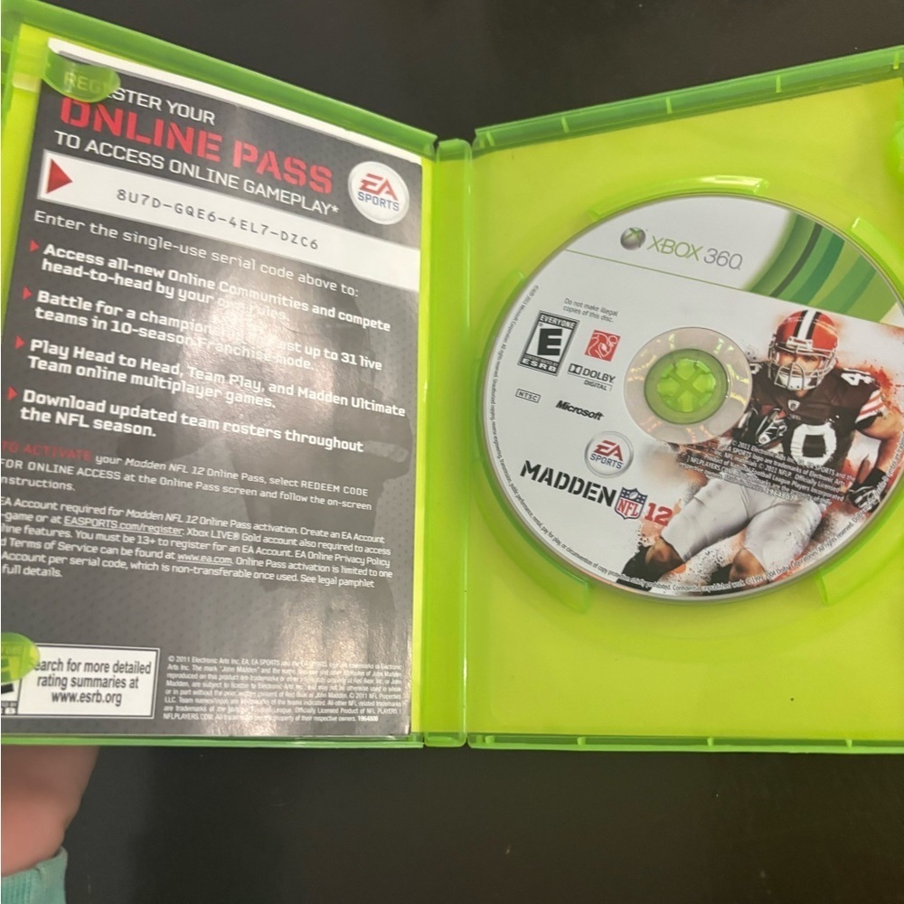 EA Sports Madden 12 For Xbox 360 - Picture 2 of 4
